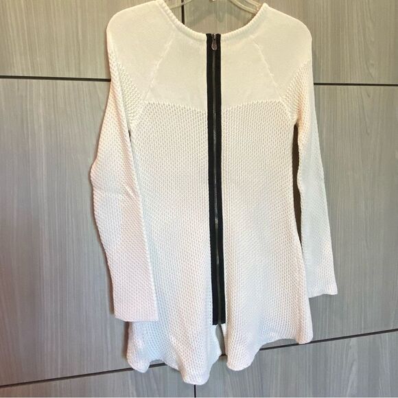 Nicole by Nicole Miller Cream Sweater w/ zipper detail XS - Picture 3 of 7